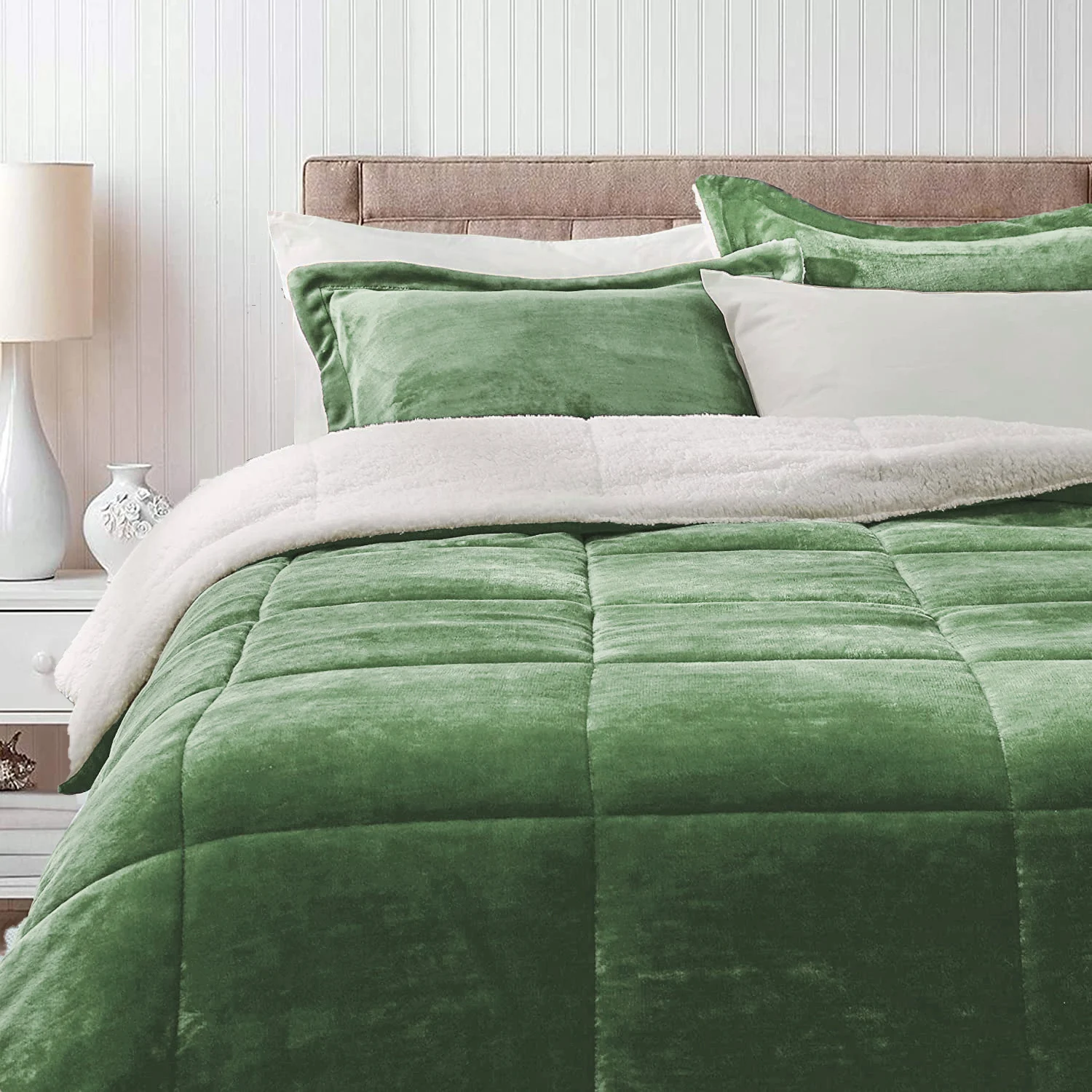 Home Coverlet  Quilted Plaid Flannel velvet Patchwork Quilt