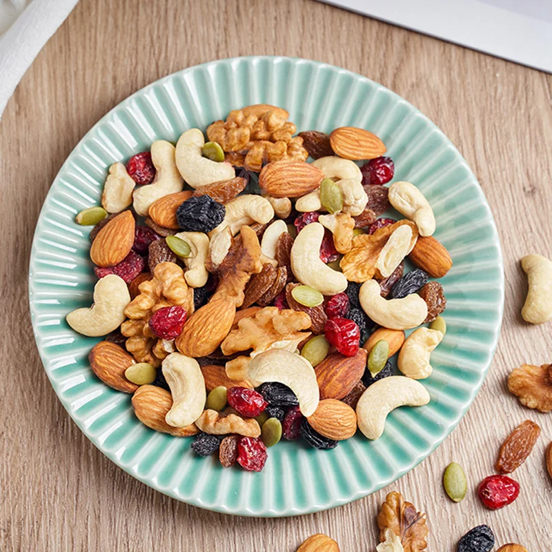 7 types of canned mixed nuts and dried fruits 500g mixed comprehensive nut snacks mixed nuts