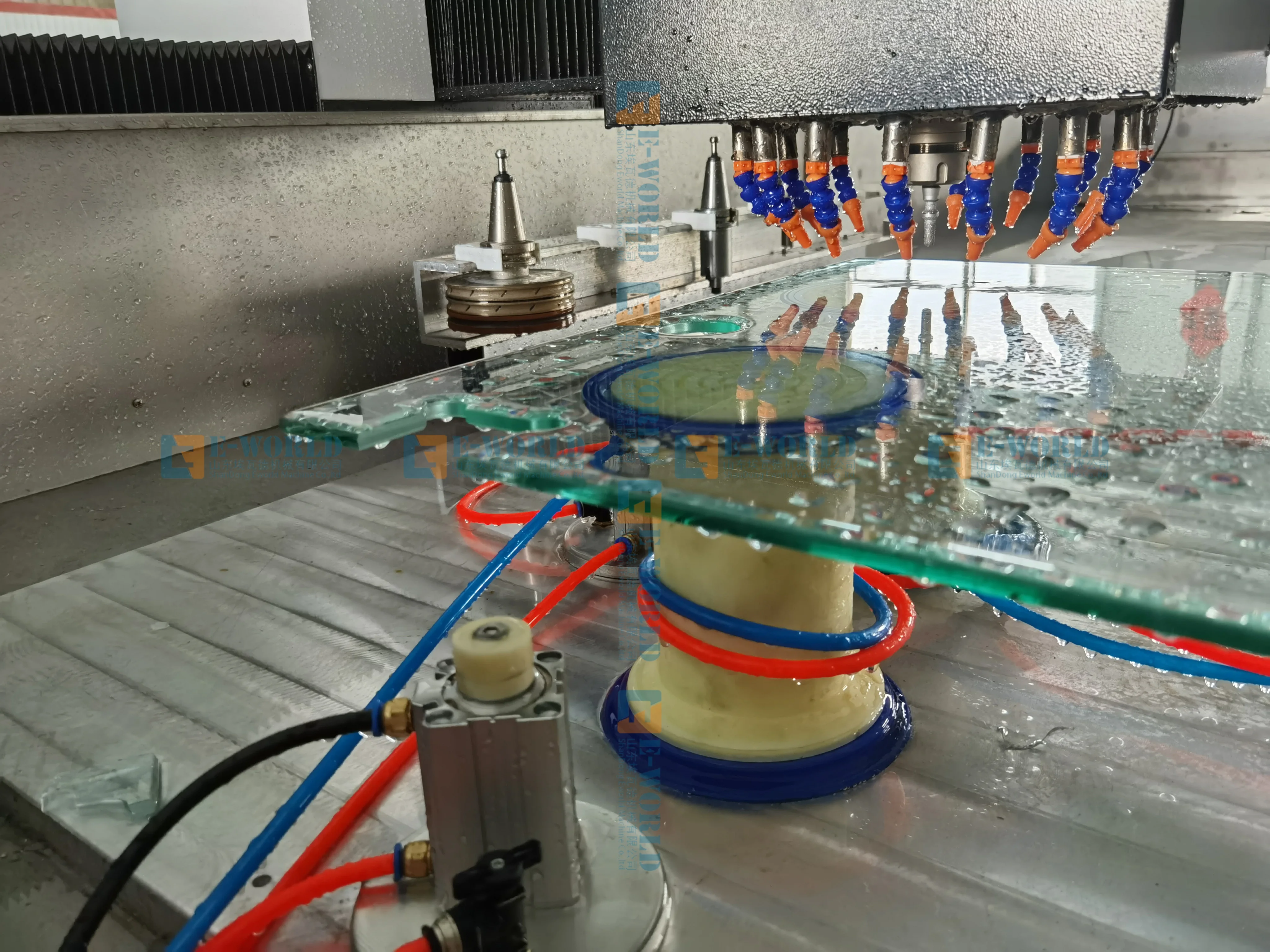 CNC Glass Processing Center Glass Drilling Milling Grinding Hinge Hole Drilling Ground Spring Hole Punching