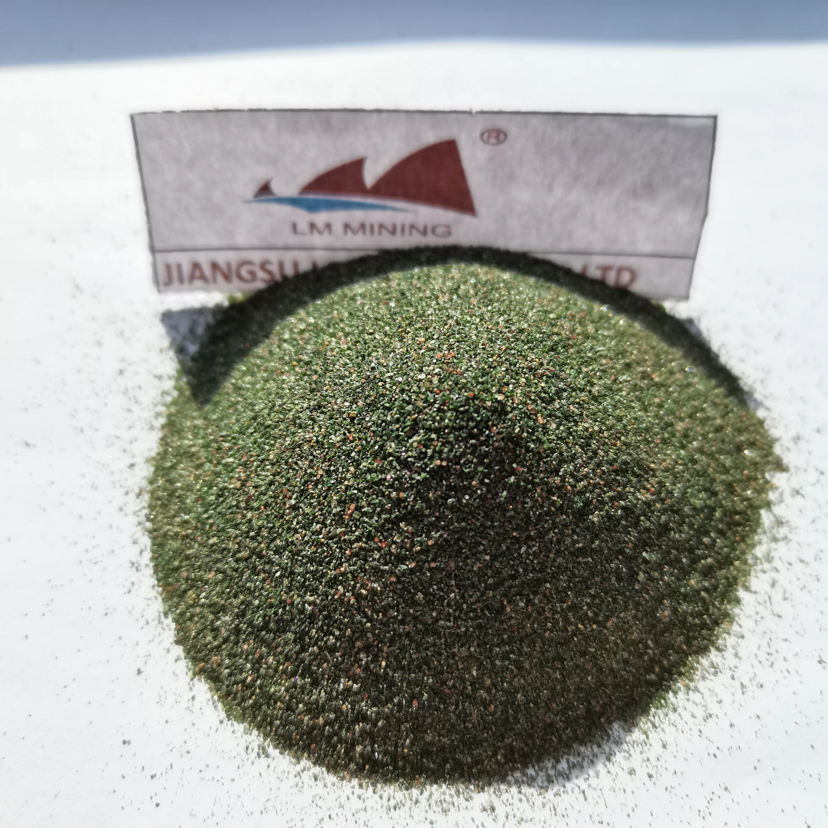 LM Natural green rock garnet sand  for water jet cutting factory directly