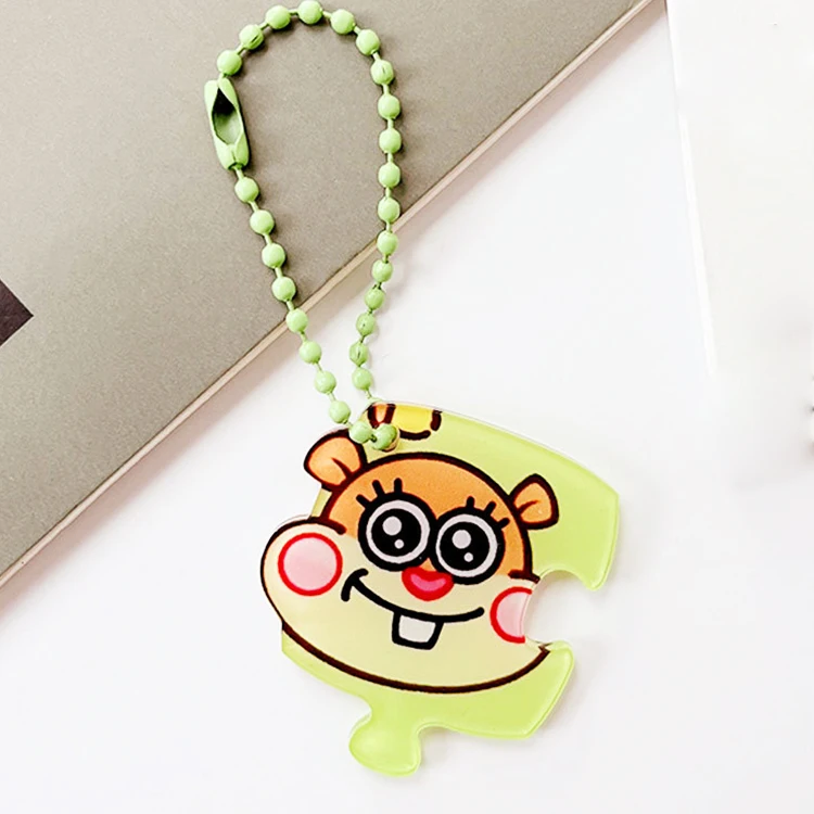 В наличии Лидер продаж бесплатные образцы мультяшных головоломок Губка Боб шармы пластиковые акриловые брелки на заказ