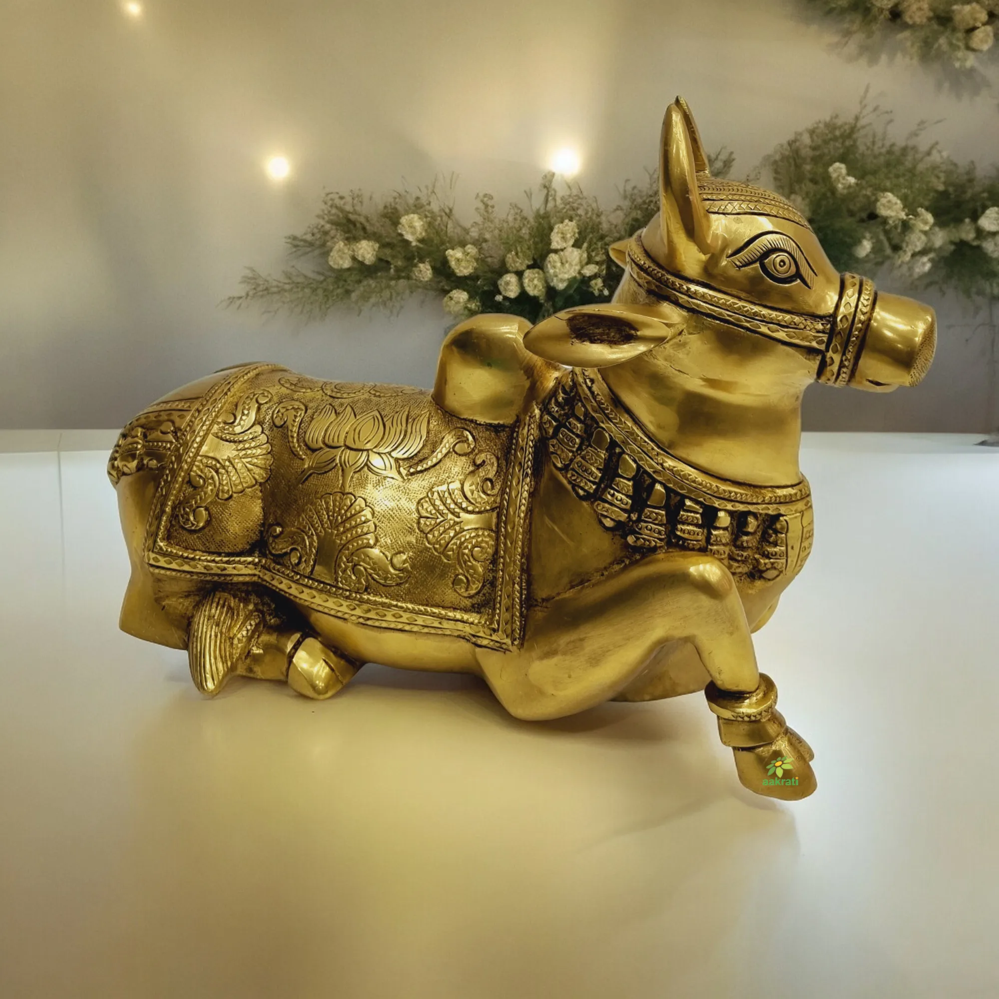 Aakrati Traditional Brass Nandi Murti - Symbol of Strength Nandi Figurine Temple Decor (Yellow, 8.5)