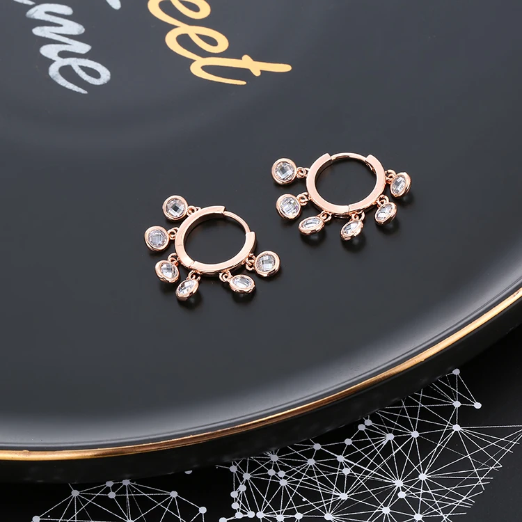 2019 New Arrival Fashion Classic Small Pearl Tassel Earrings  Women Dangle Earrings Female Korean Jewelry