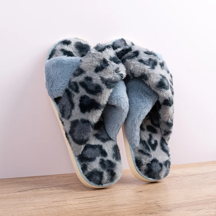 Design best hot sale young fashion steady thick sense soft fuzzy sexy women house slippers for home use