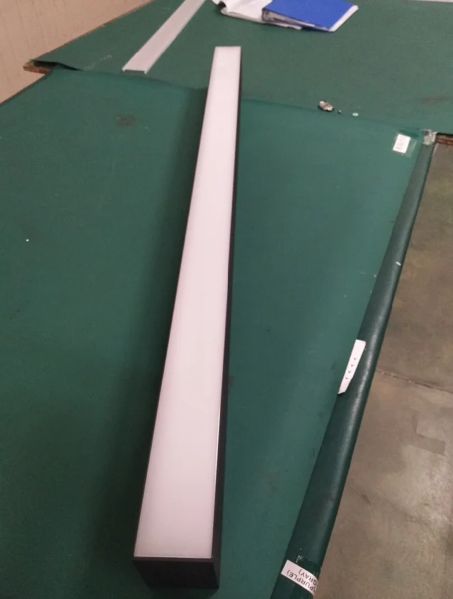 Seamless Continuously Running ETL Approval LED Ceiling Light High Quality 4ft 40W 4400lm Aluminum Plastic White Modern 80 50000