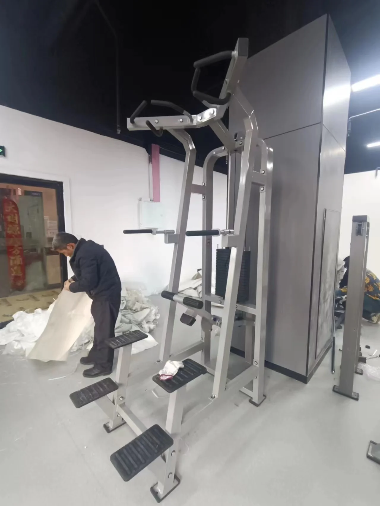 Hot sale Strongway fitness OEM fitness equipment plate loaded machines shoulder press machine