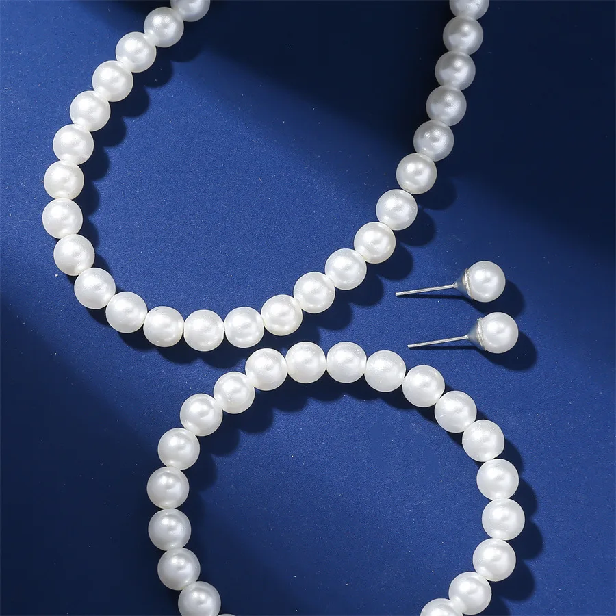 Бижутерия из трех предметов