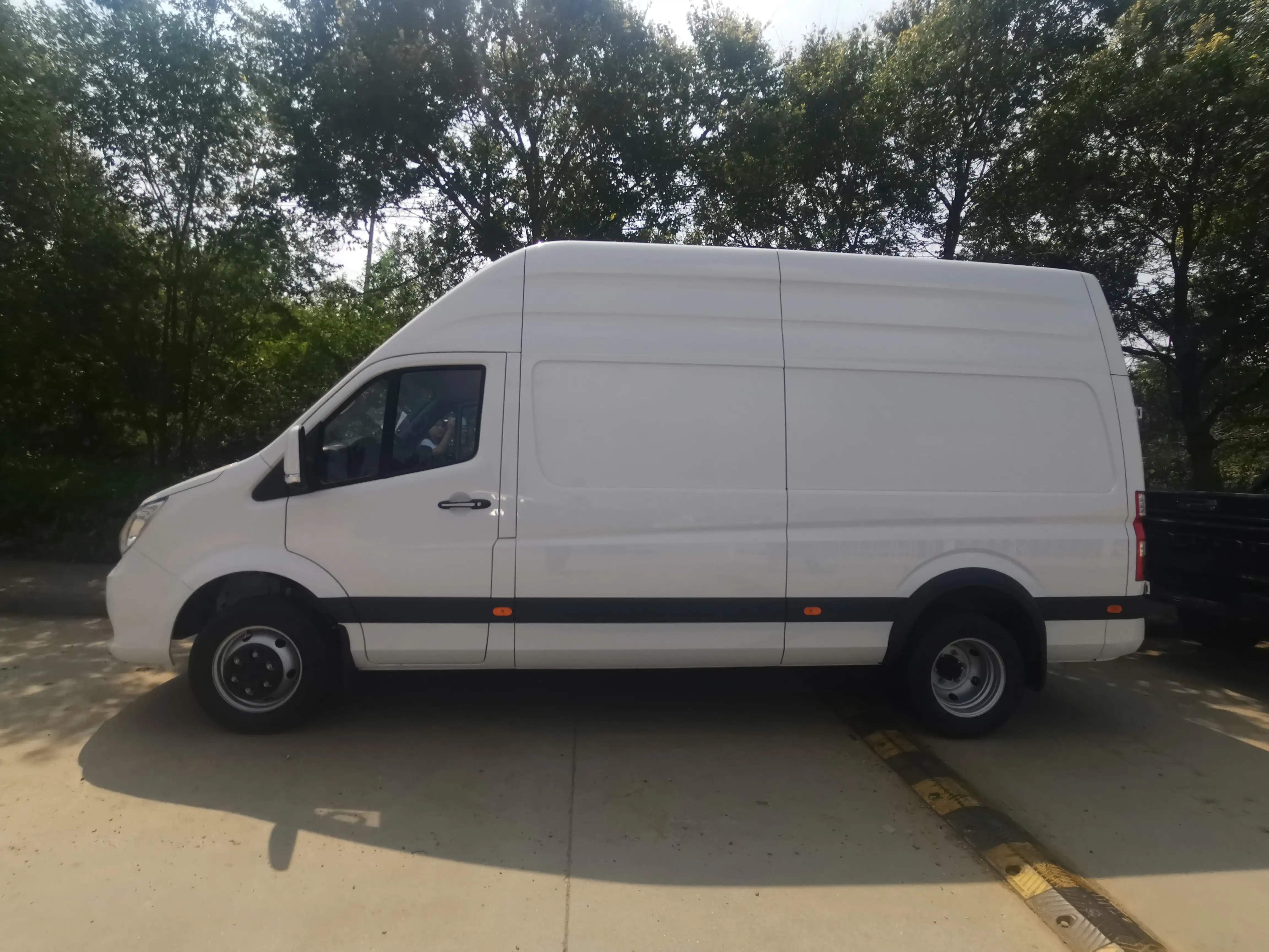 Новый 18 мест Высокая крыша Foton Van Euro 2 мини-автобус класса люкс