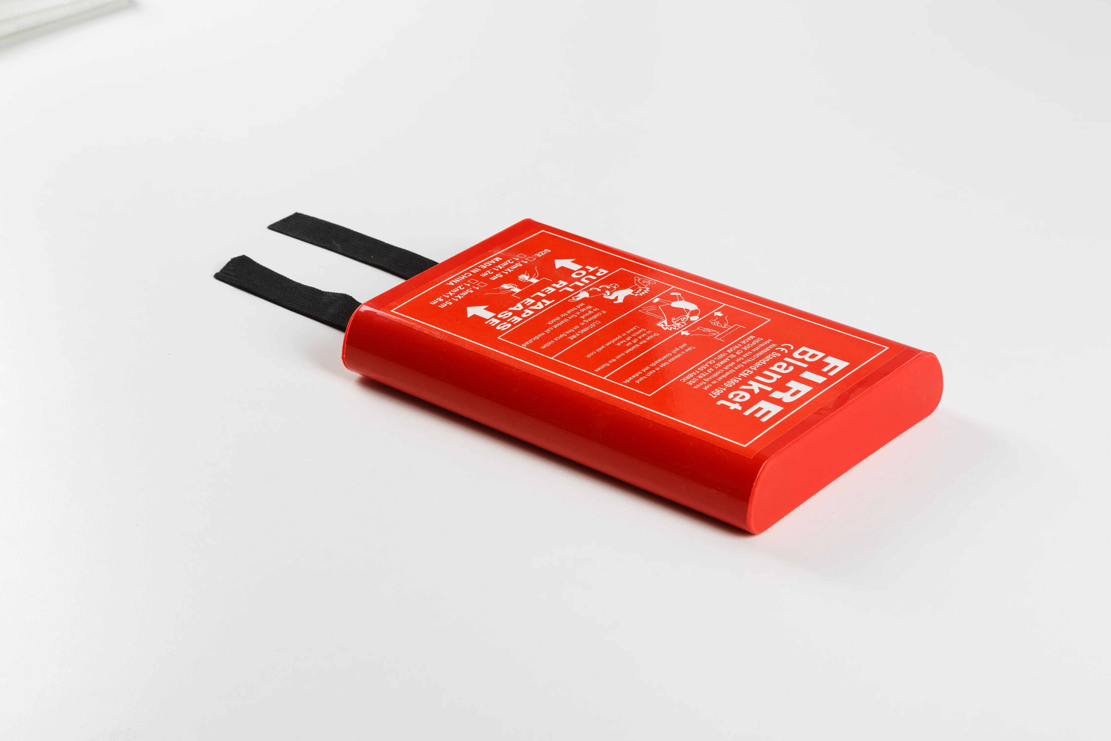 
1.8x1.8m fiber glass emergency anti fire blanket specification price for sale with PVC box 
