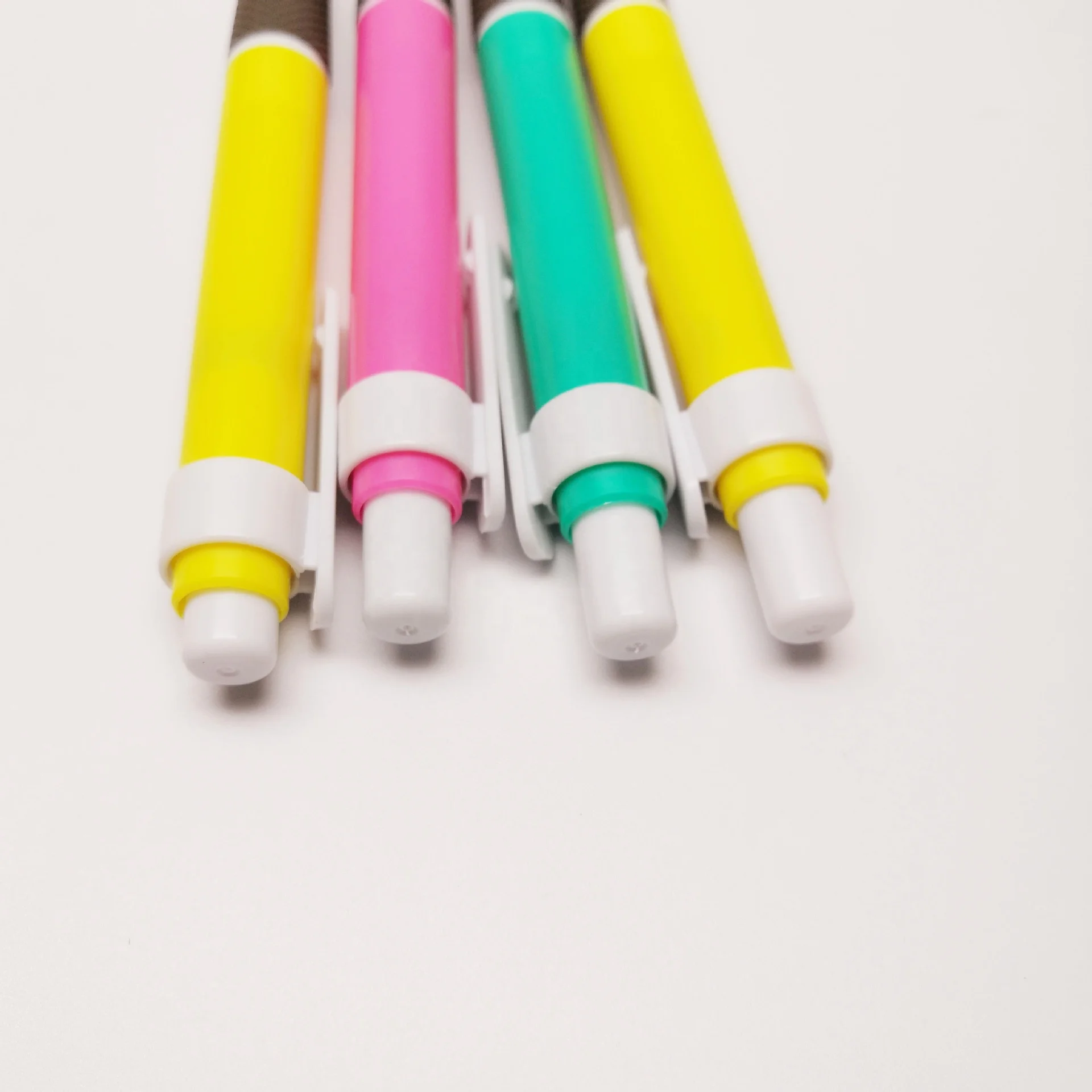 Soft Rubber Coated Finishing Plastic Ball Pens with Custom Logo