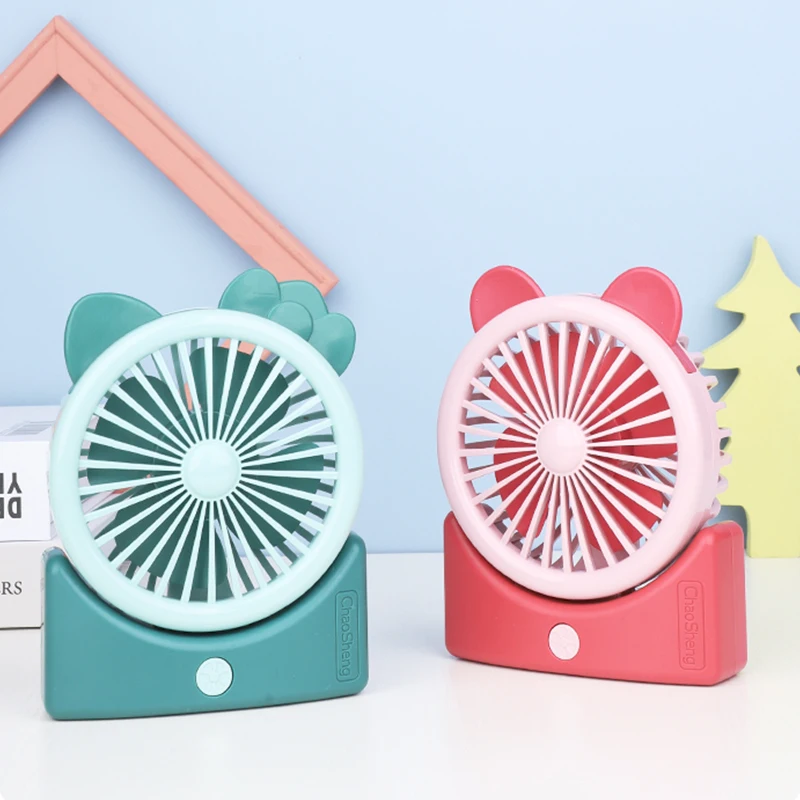 Wholesale cartoon mini desk fan quiet USB rechargeable handheld fan student gift