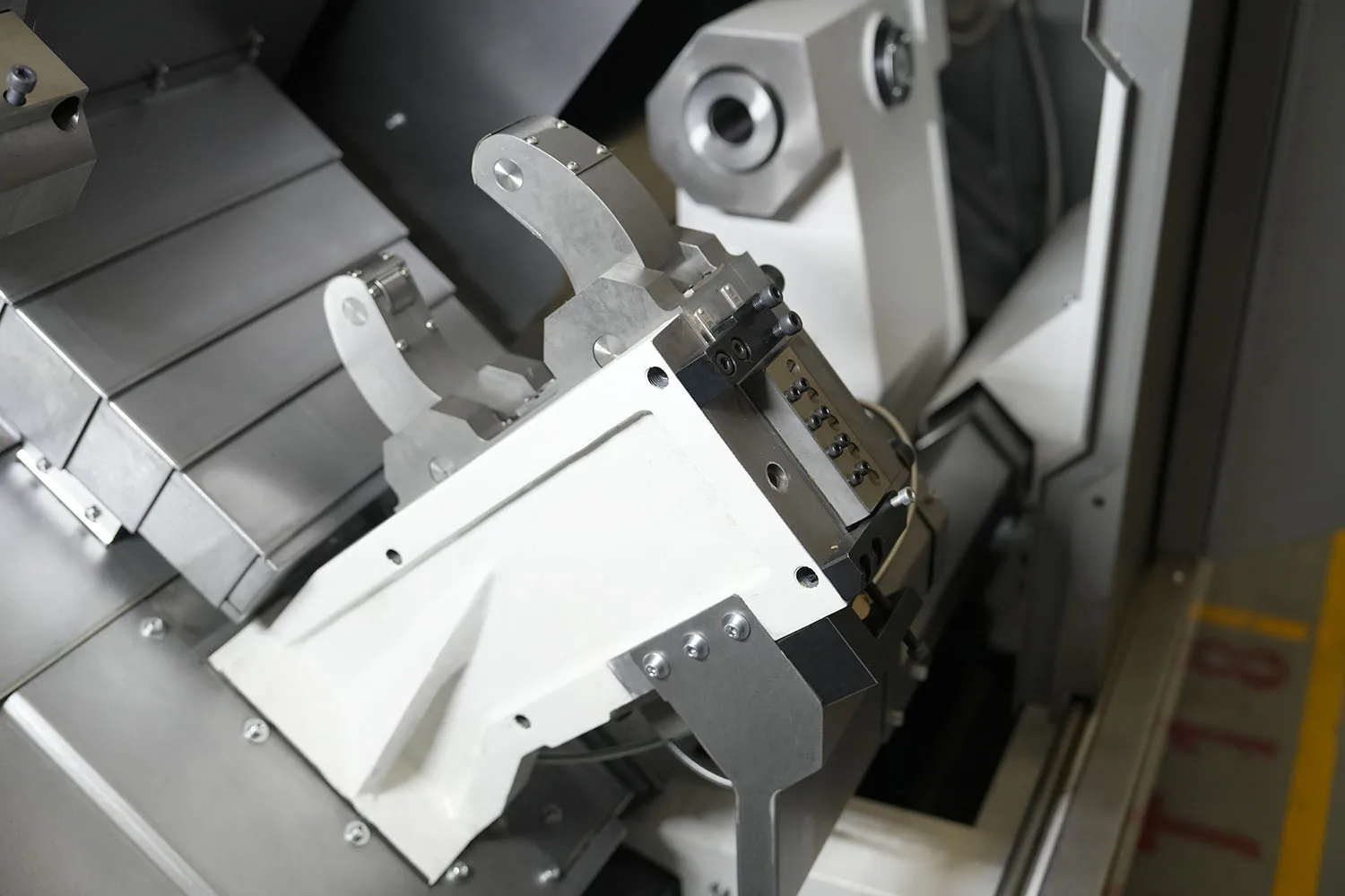 GT DMTG DT40 Slant Bed Cnc Lathe Machine For Metal Torno Para Metal Cnc Turning Lathe