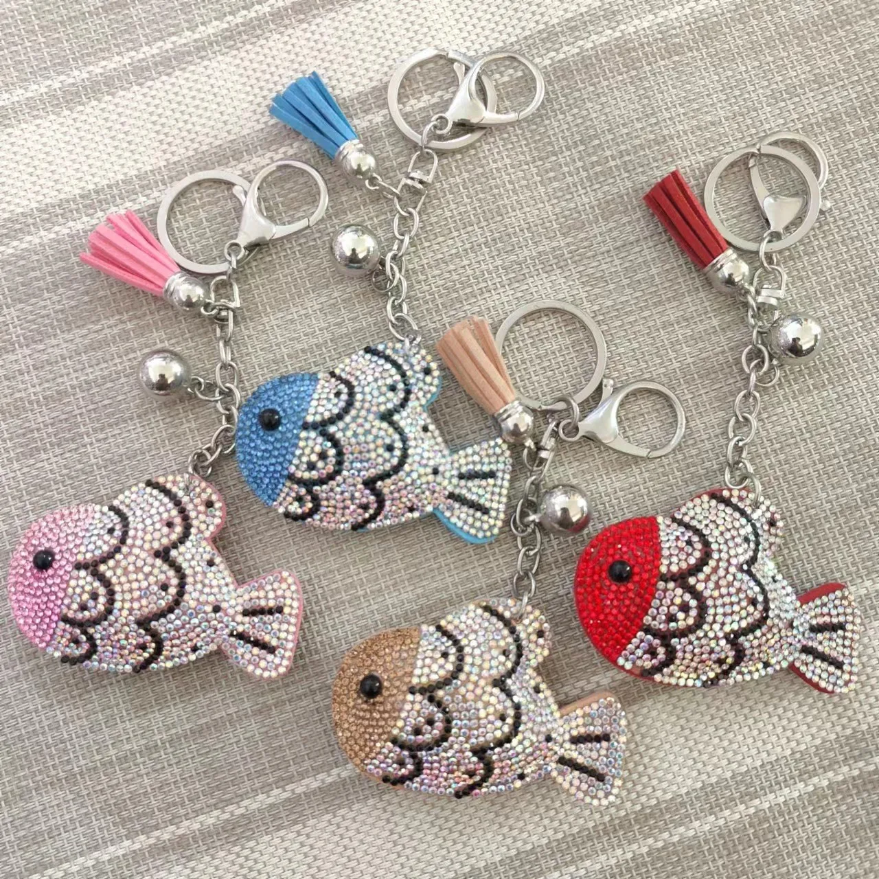 Alloy Sea Animal Keychain for Girls Bag and Gift colorful rhinestone small goldfish Koi pendant Exquisite keychain fringe