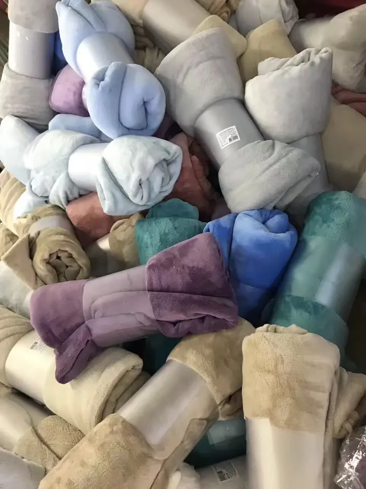 Manufacture Hot Sale Double Layer Super Soft Stock Plush Flannel Fleece Throw Quickly Delivery Fast Coral Polar Bed Blankets