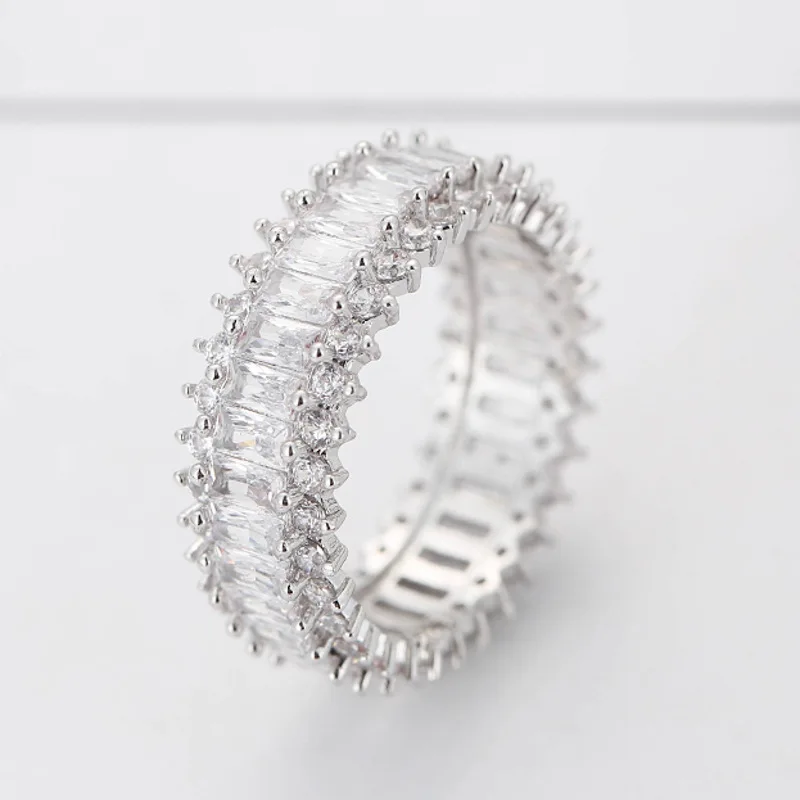 Hot sale european exquisite popular women rings Well Designed cubic zirconia wedding rings