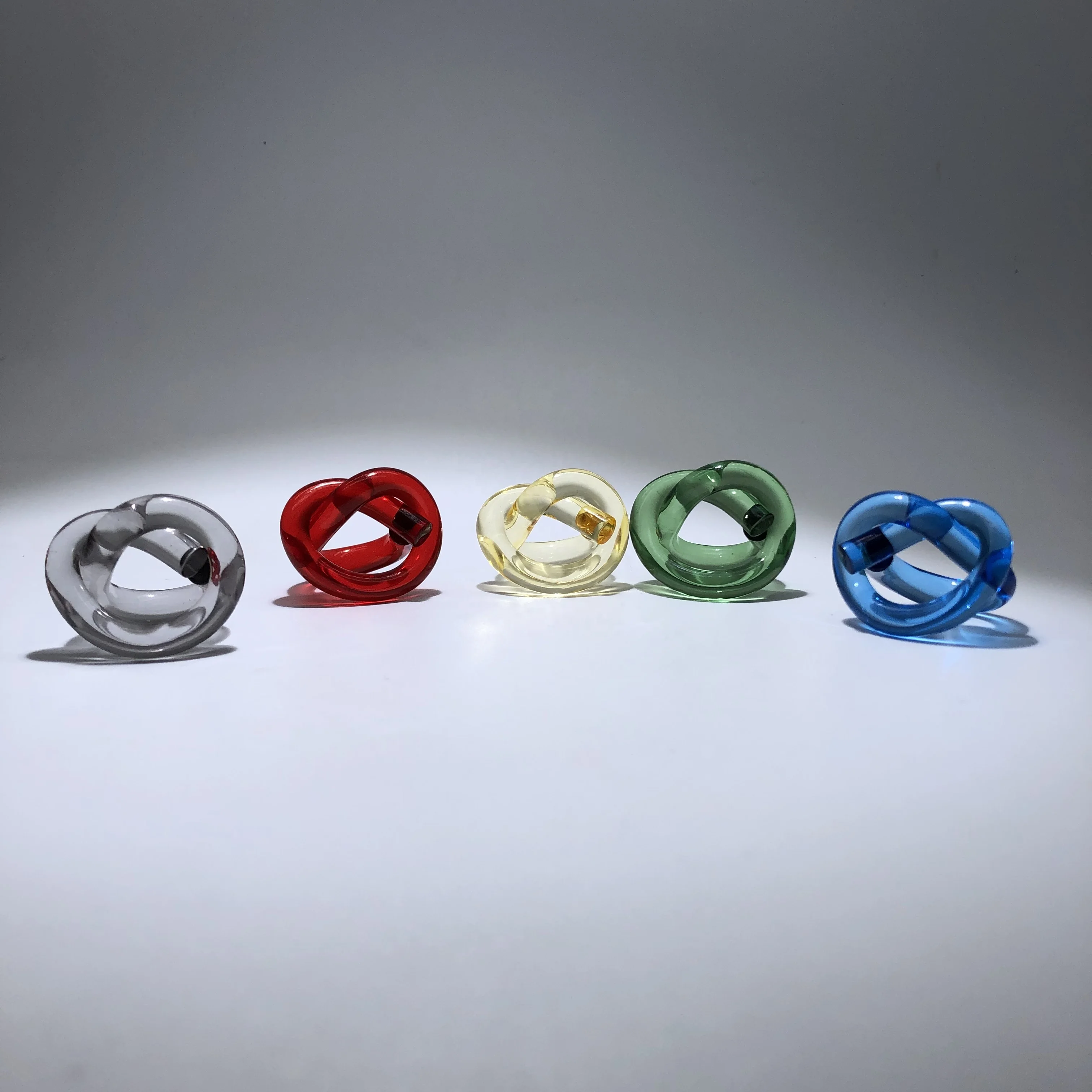 Independent Design Fashion Resin Acrylic Statement  know Jewelry Heart Ring Simple Knotted Love Heart Ring For Girls