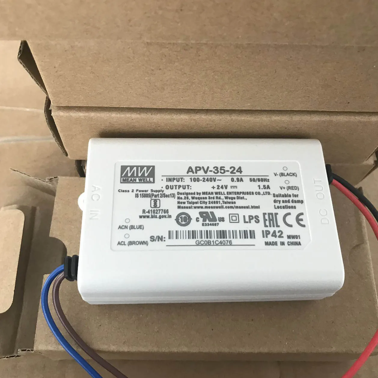 Среднее APV-25-12 Ip42 небольшое напряжение постоянного напряжения для внутреннего освещения Светодиодная панель 20 Вт 25 12 В