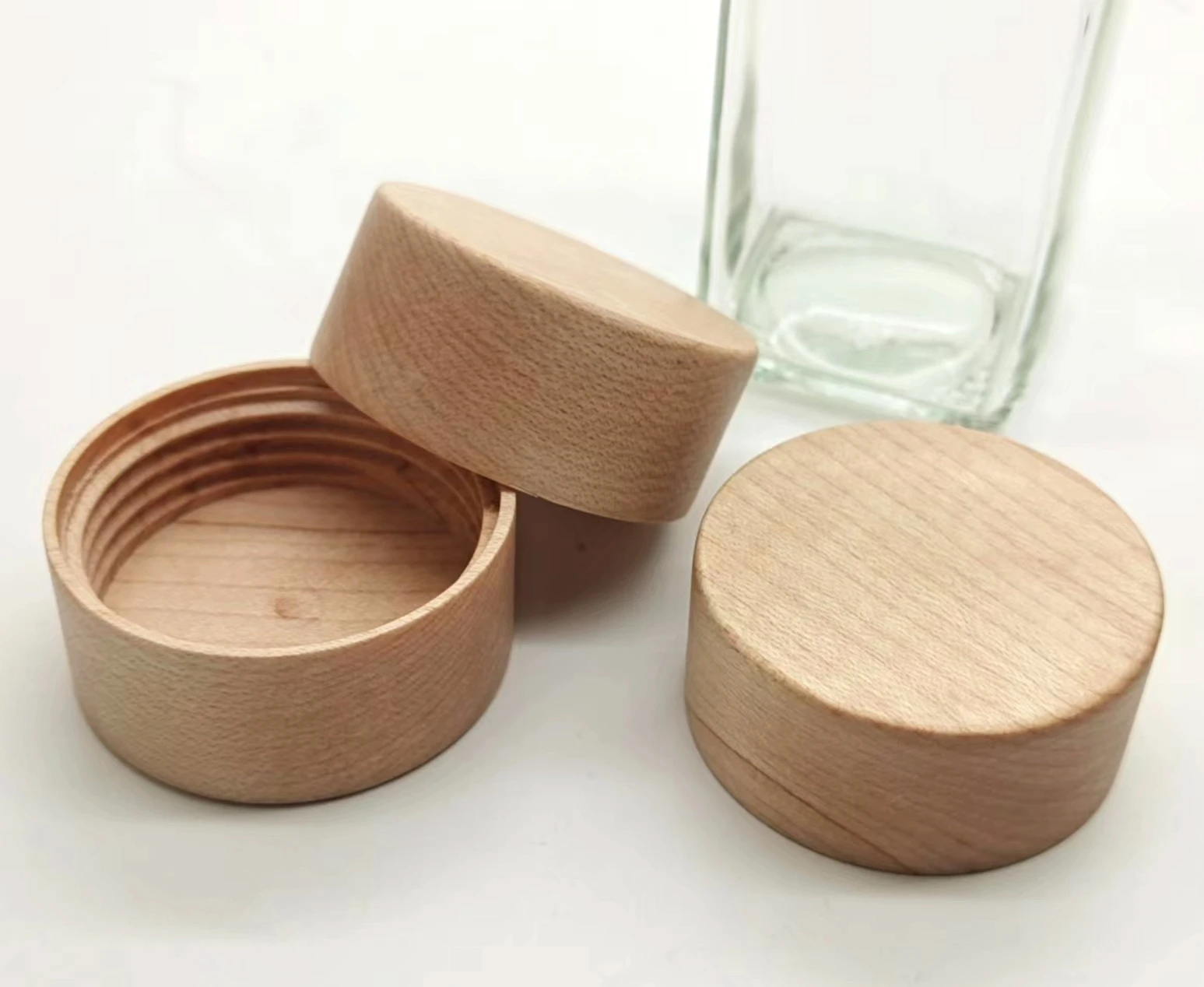 Factory Supply Of New Design  Screw cap Clear Bottle Cover Storage Wooden Lids For Jars Food Coffee Glass Spice Jars