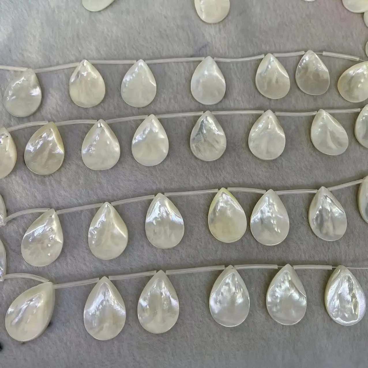 Hot sale natural white shell carved DIY jewelry pear mother of pearl flat beads