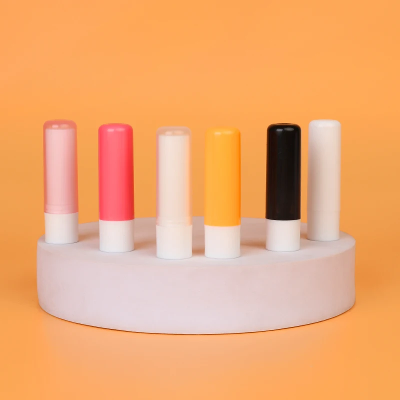 Wholesale Bulk Soft Skin Friendly Plastic Lip Container Chapstick Custom Logo Natural Ingredient Beeswax Flavour Honey Lip Balm