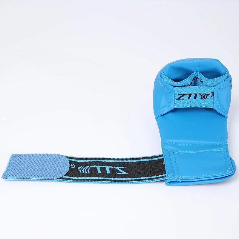 Профессиональное оборудование для тренировок в тренажерном зале одобренные Wkf перчатки карате красные синие на продажу