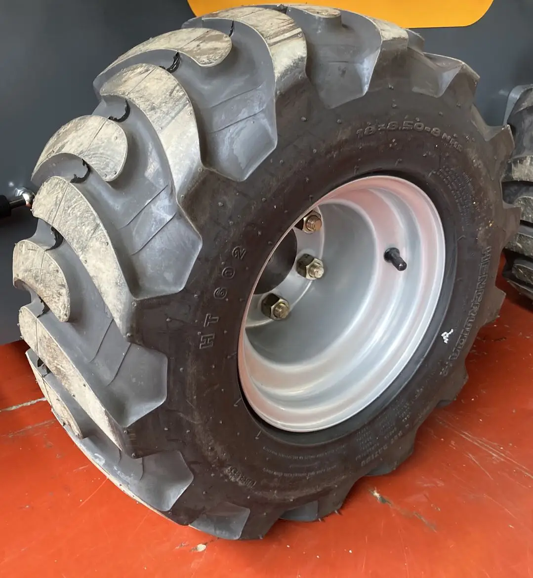 Небольшие шины 18x8.5-8 шина для мини-погрузчика с бортовым поворотом