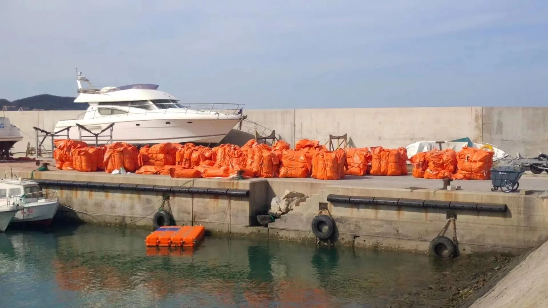 Environmental Protection ASTM Connector oil spill boom