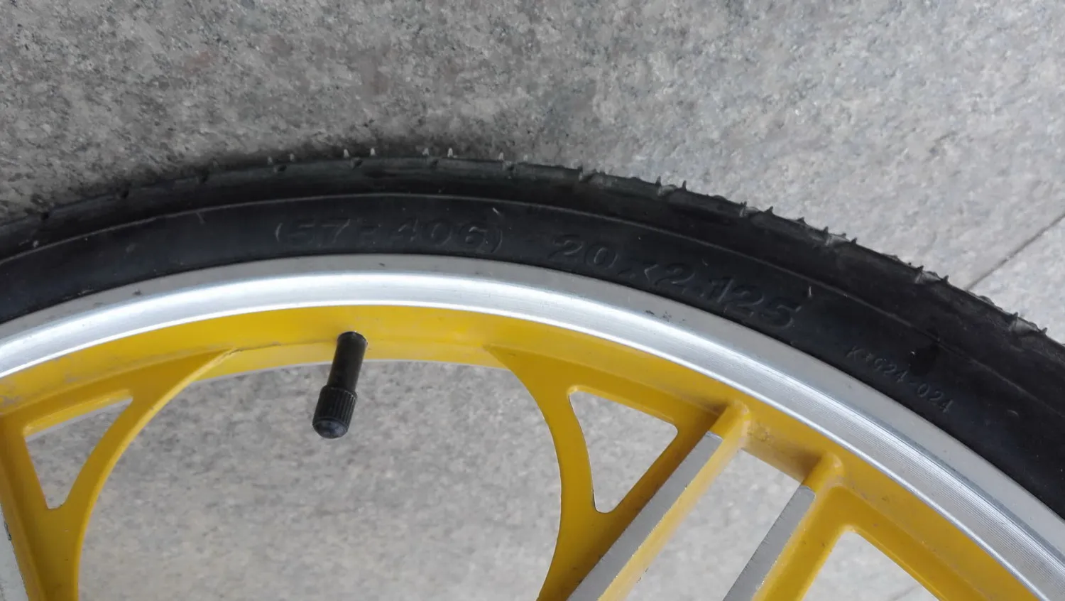 High quality chinese manufacturers fat tire 20x2.125  20x1.75 22 inch  rims bicycle bike cycle tyre tire