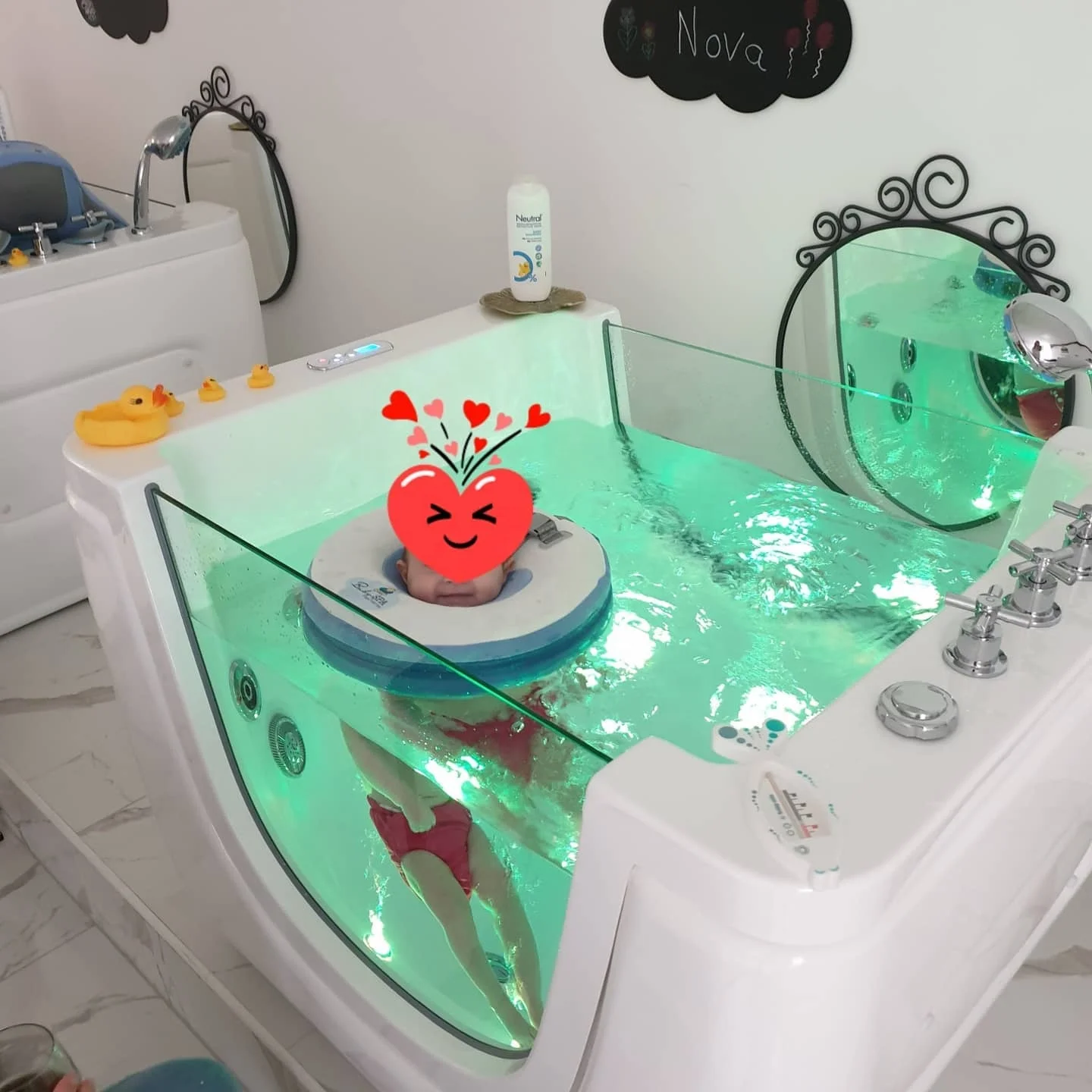 Top Quality Bebe Spa Massage Bathtub for Standing Baby Bath Tub glass baby spa bath