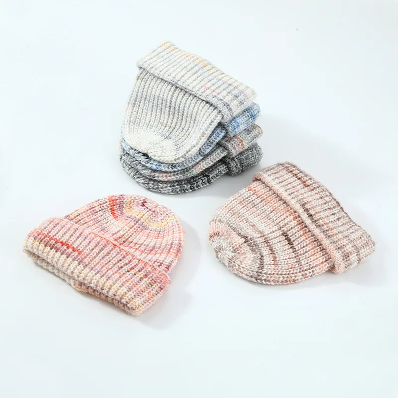 Unisex Cool Rainbow Knitted Hats Female Acrylic Stretch Knit Cap Warm Windproof Gradient Color Cute Winter Beanie