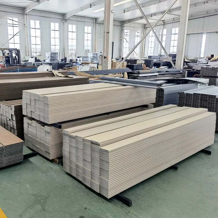 Горячая Распродажа Китай наружный огнестойкий Гладкий поверхность Wpc настил композитный древесный пластиковый коэкструзионный для сада