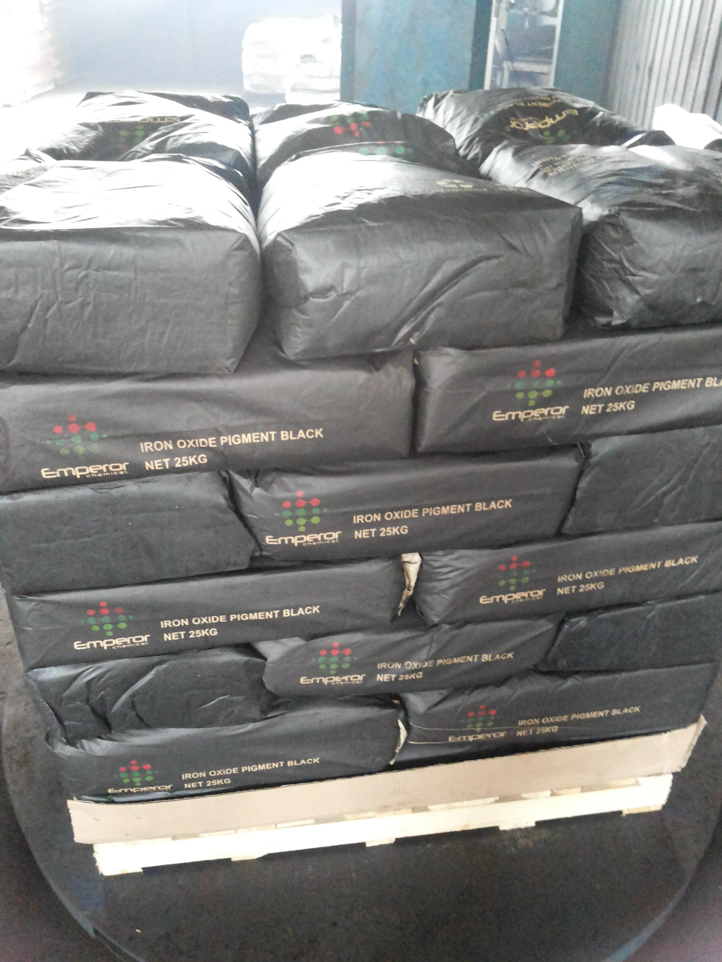 Wholesaler of Iron oxide pigment, Iron oxide black, Iron oxide Black 330,722,318