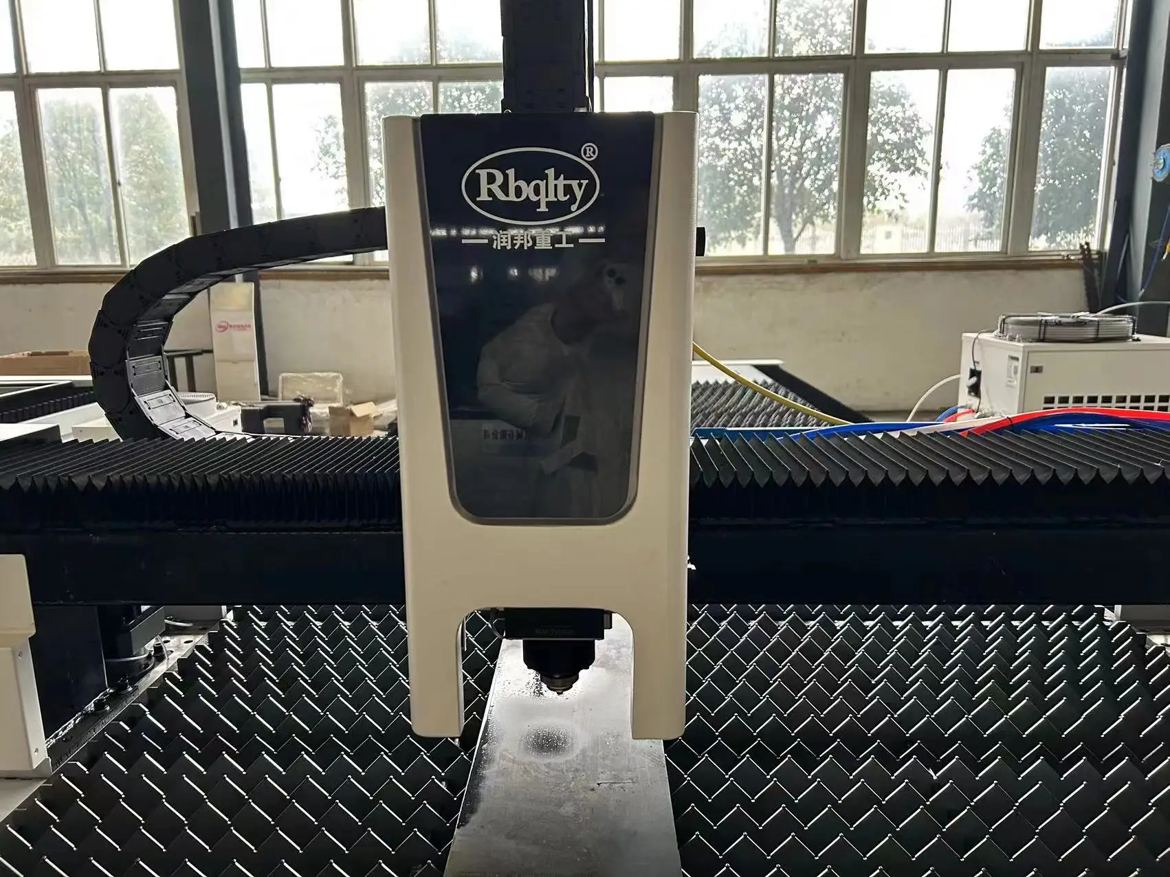Rbqlty High Quality china laser cutting machines 6kw fiber laser cutting machine