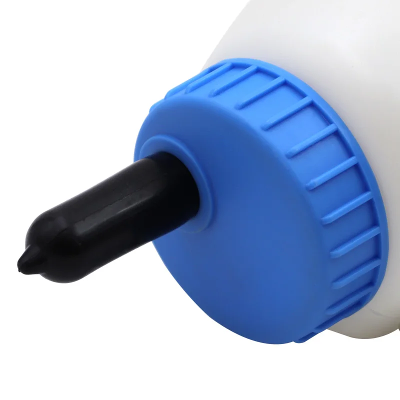 Низкая цена 2 л 4 черный шаровой кран кормушка для крупного рогатого скота овец молока Европейский пластиковый корм корма теленка козья коза горшок кормления