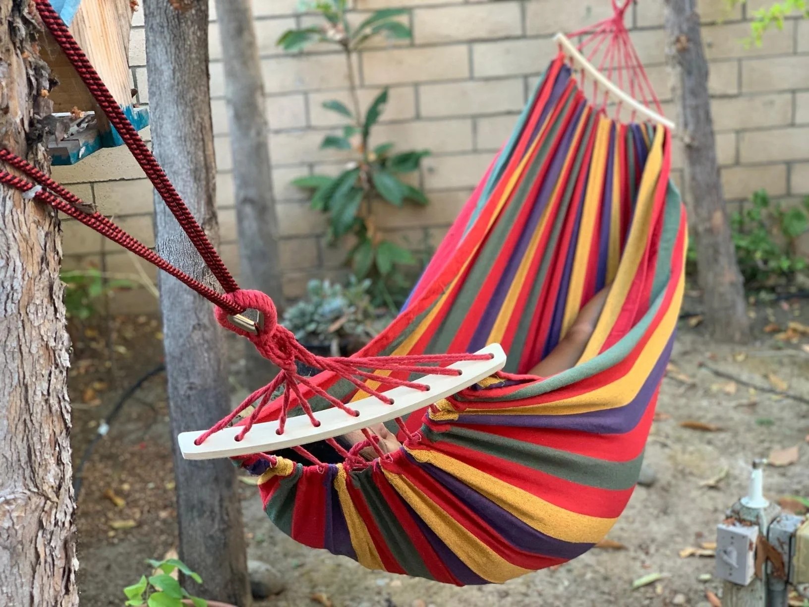 Outdoor Brazilian Double Hammock Canvas Cotton Travel Hammocks Beach Swing Bed with Hardwood Spreader Bar Suspended Tree Hammock