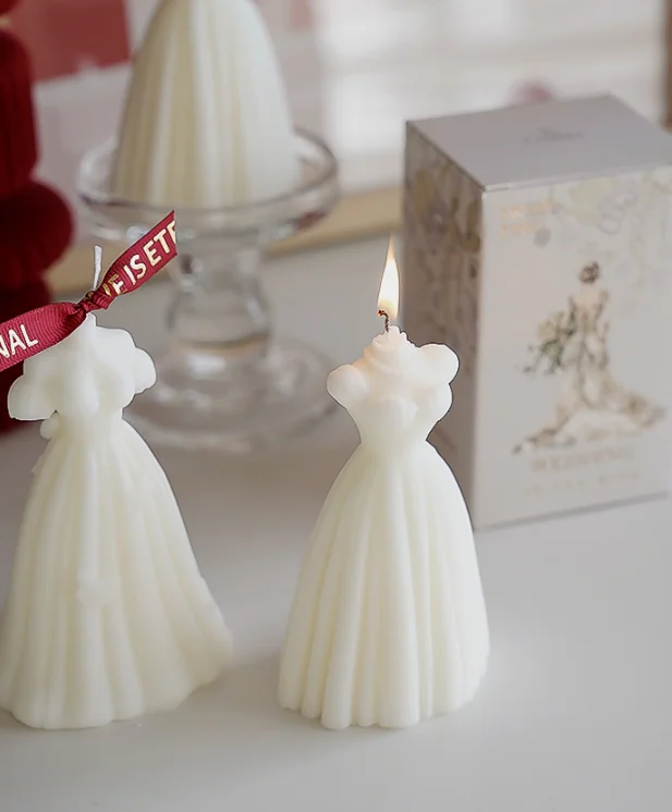 Home Fragrance Wholesale White Wedding Dress Shape Luxury Wedding Favor Birthday Designer Scented Custom Candle