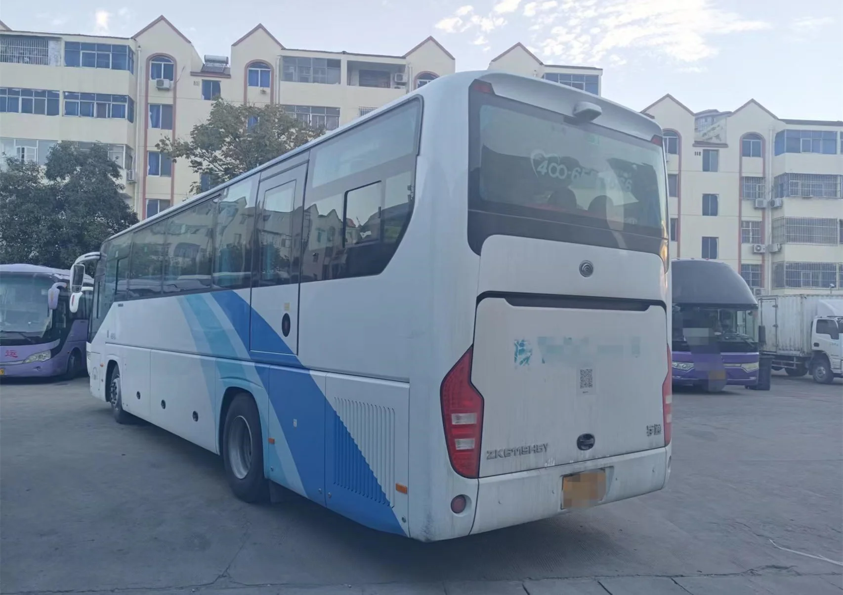 Second Hand Bus for Sale Yutong Used Bus 48 Passenger Seaters Model ZK6119 Euro 5 Weichai Engine