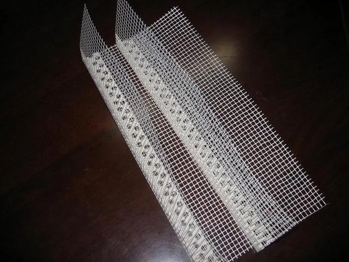 Угловые профили из ПВХ с сеткой стекловолокна/Угловые бусины стекловолокна