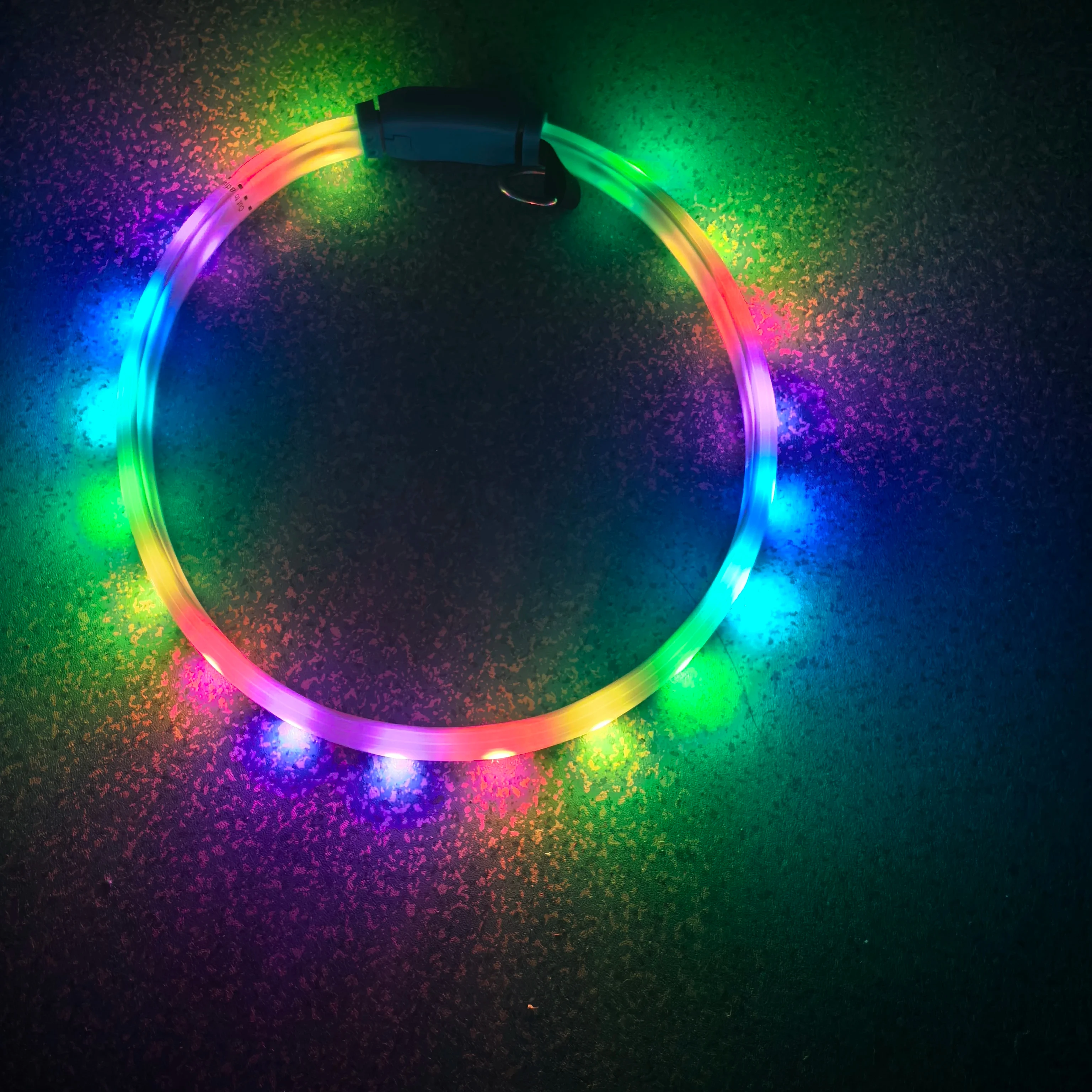 New Item USB-C  Multi color  Silicone LED Dog Collar With Multi  Functional RGB Light Up Pet Collar USB Rechargeable