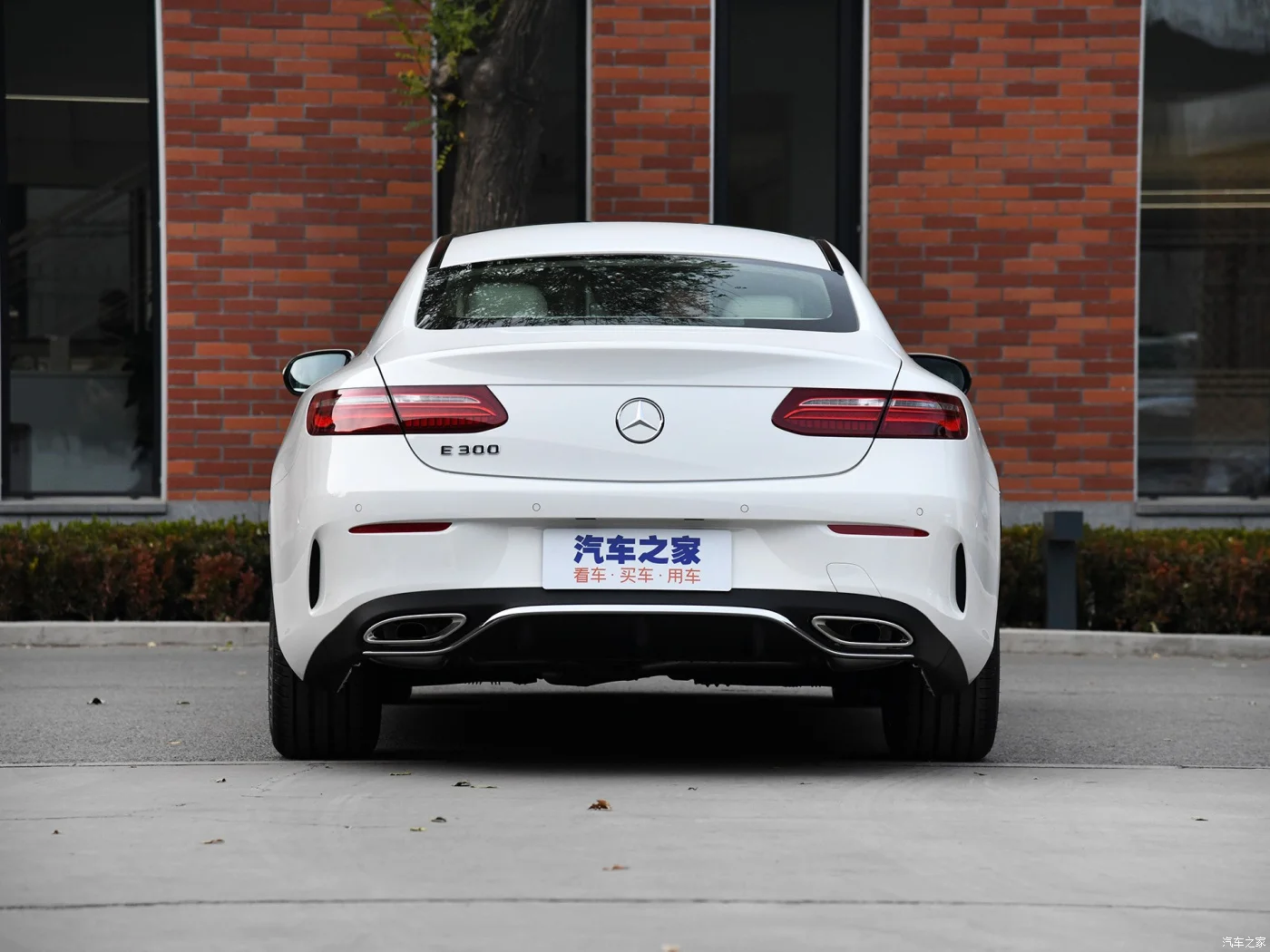 Carbon Fiber Front Car Bodykit Bumper Vent Trims For Mercedes Benz E Class C238 2 Door 2017-2022