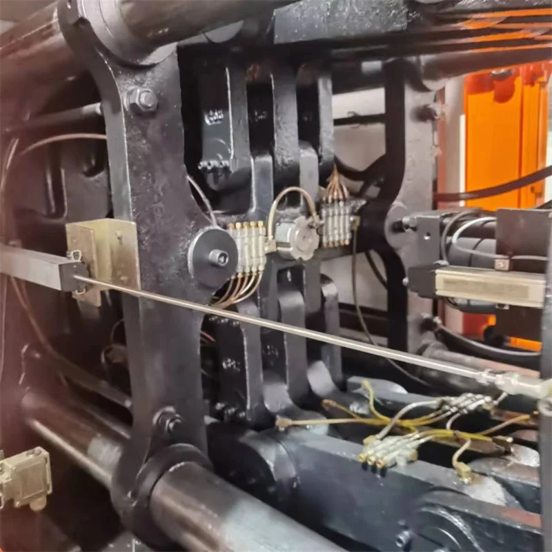 268T Used Plastic Rubber Processing Machine Equipments Patch Cord Making Hand Vertical Plastic Usb Injection Molding Machine