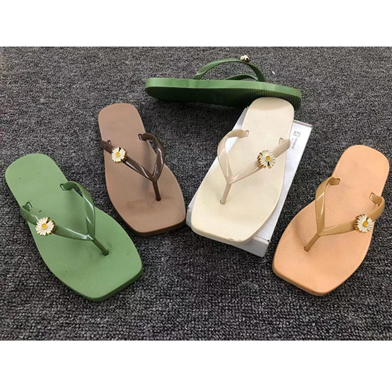 China factory  comfortable and casual pvc platform flip flops beach female slippers