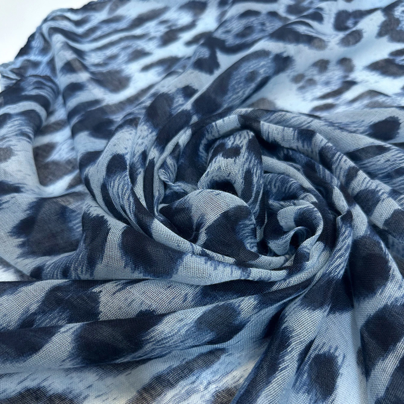 New arrivals stylish long voile hijab headscarf shawl Islamic Muslim women print leopard hijab