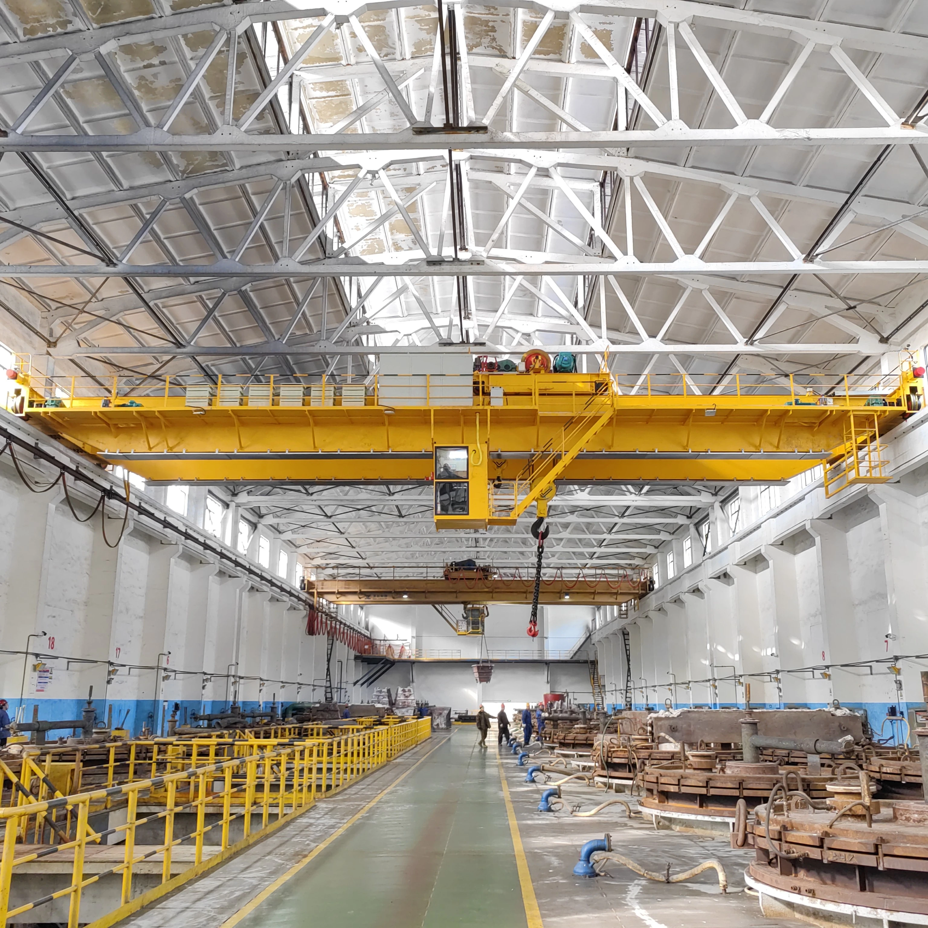 Electric Winch Type Low Power Consumption Factory Building Workshop Overhead Crane with Cabin  from 1-100 ton