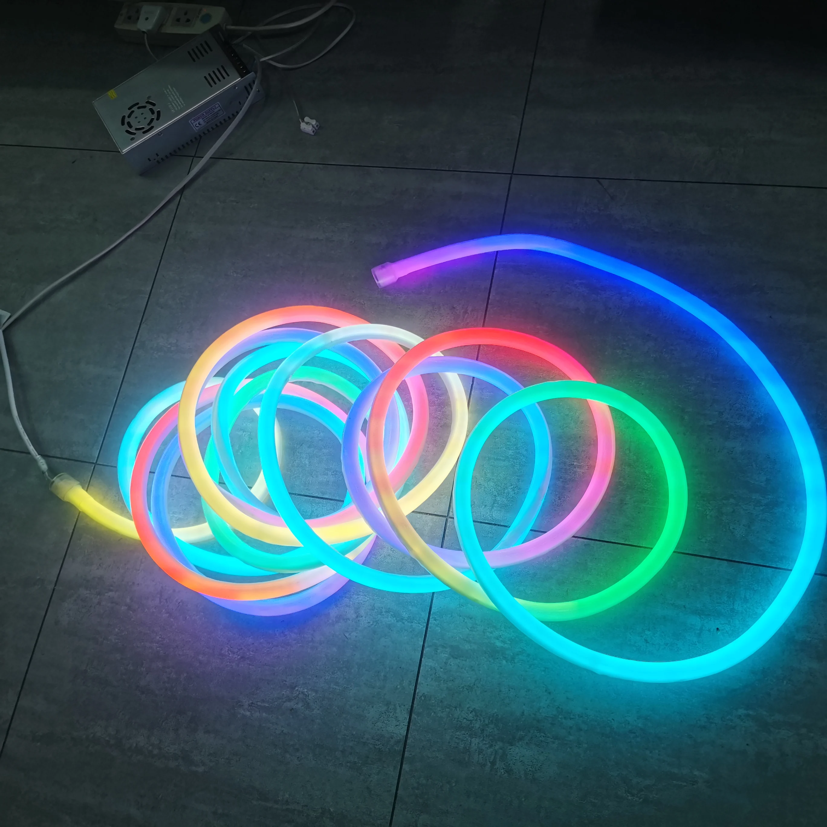 RGB licht 360 vivid neon neo digital smart lighting 24v round neon rope light ip68 APP controller led strips