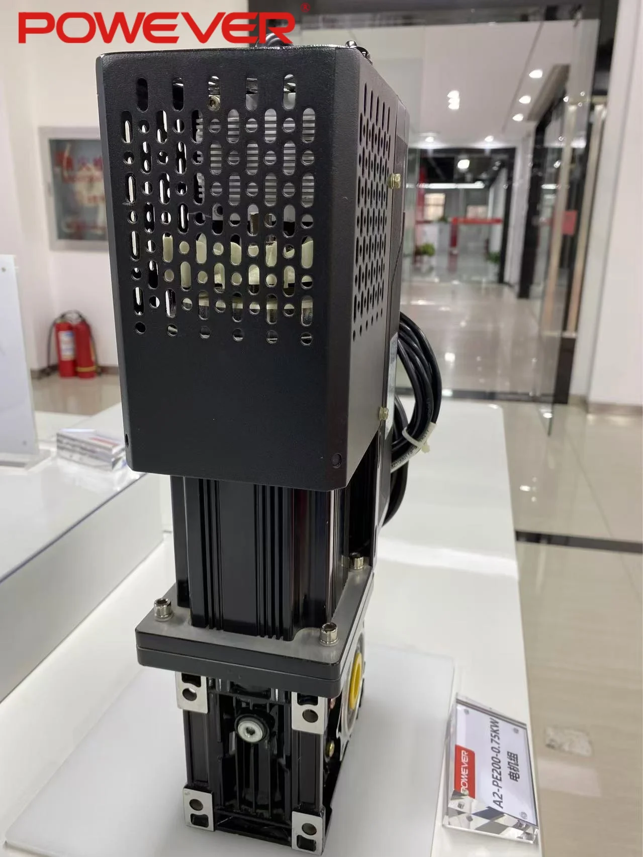 750Вт высокоскоростной бесщеточный серводвигатель постоянного тока: прецизионный привод 2500 об/мин с электромеханическим тормозом для автоматических дверей