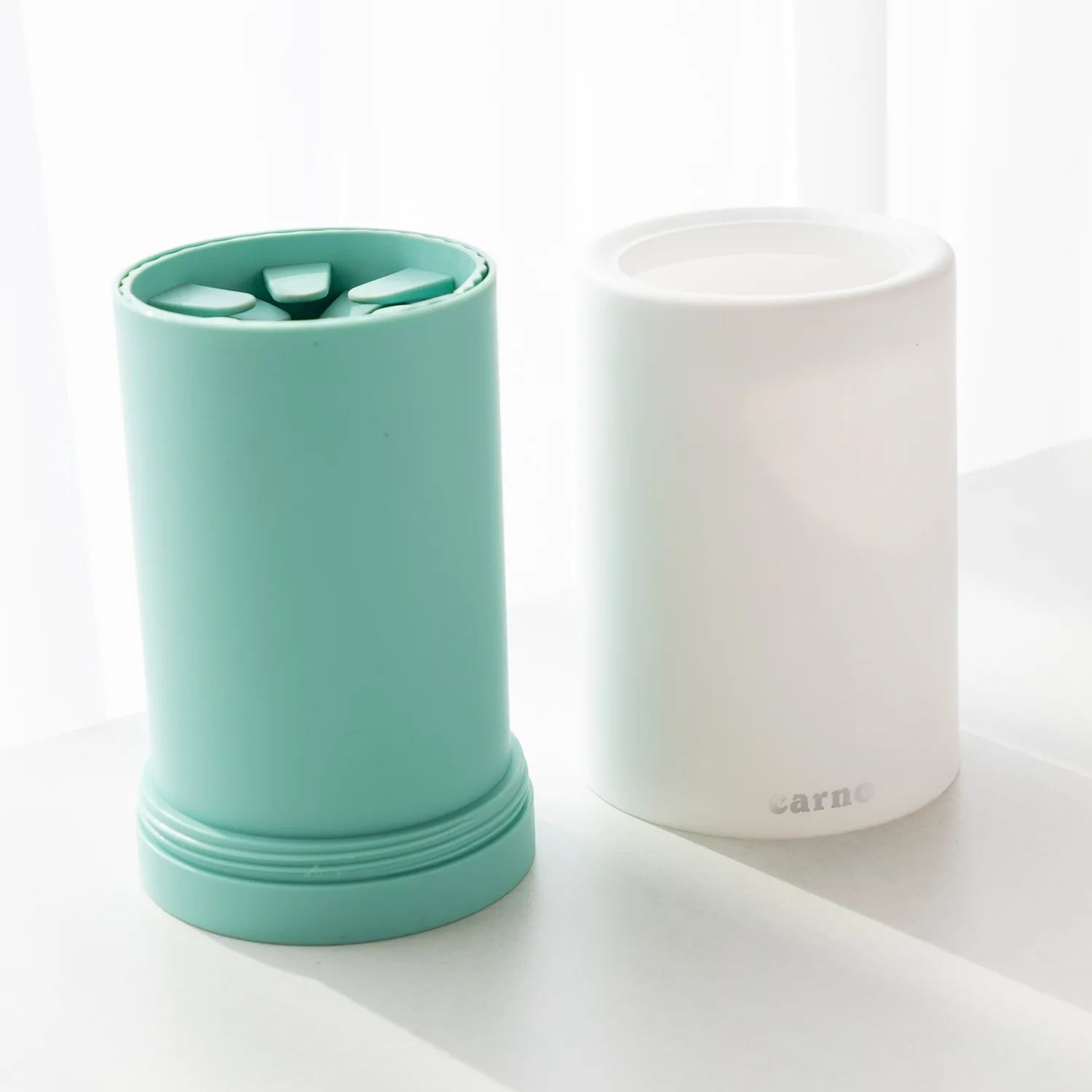 Outdoor Portable Pet Paw Cleaning Cup Dog Feet Foot Cleaner Washing Cup Dog Cleaning Supplies Foot Washer