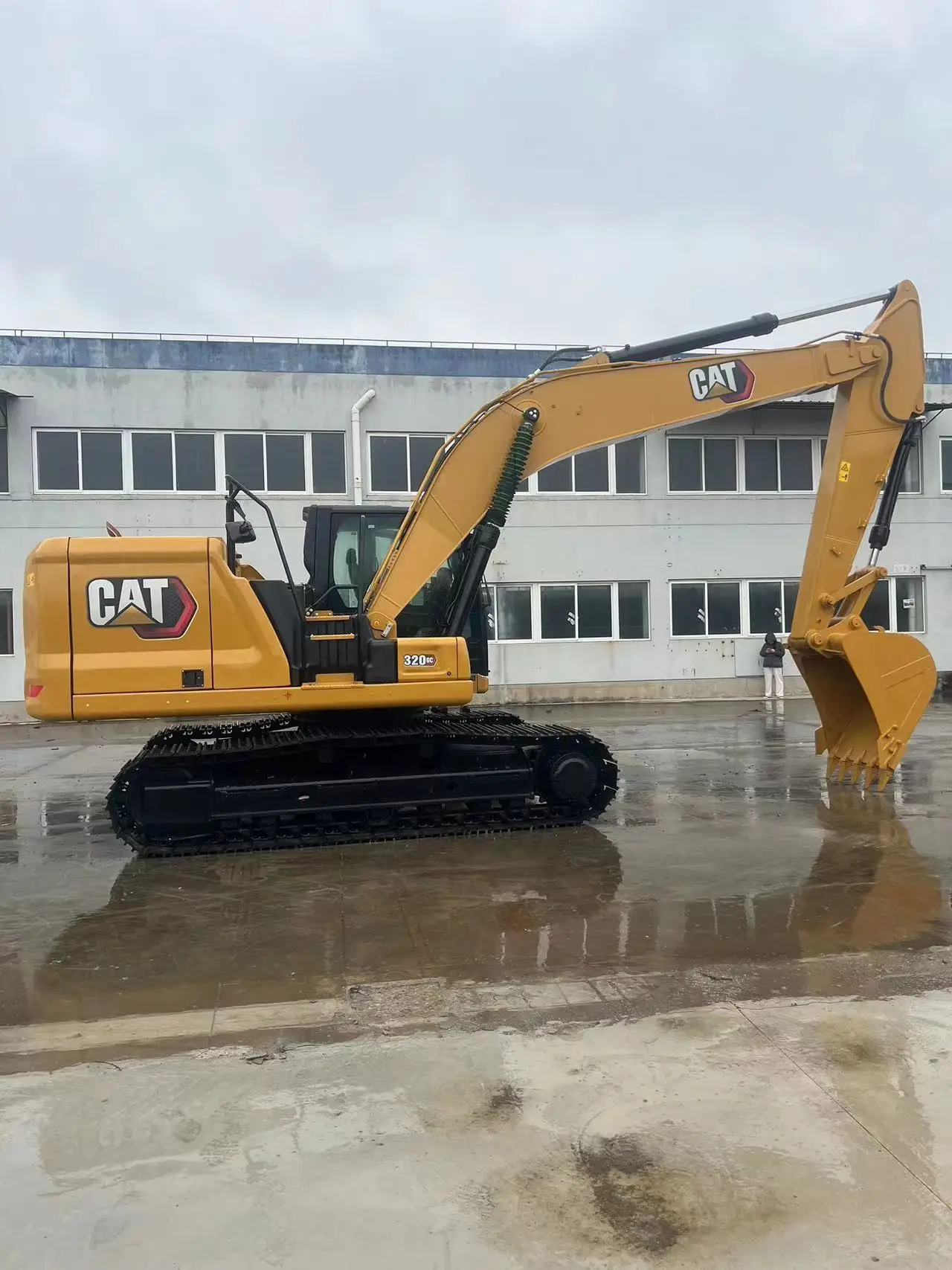 Cheap Used CAT 320GC crawler excavator 20 TONS CAT secondhand excavator 320 CAT