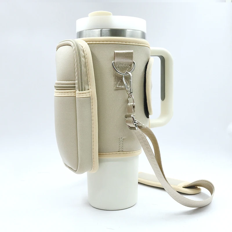 Factory Custom Logo New Design Neoprene Water Bottle Bags With Keys Chain 40oz Car Cup Holder With Pockets