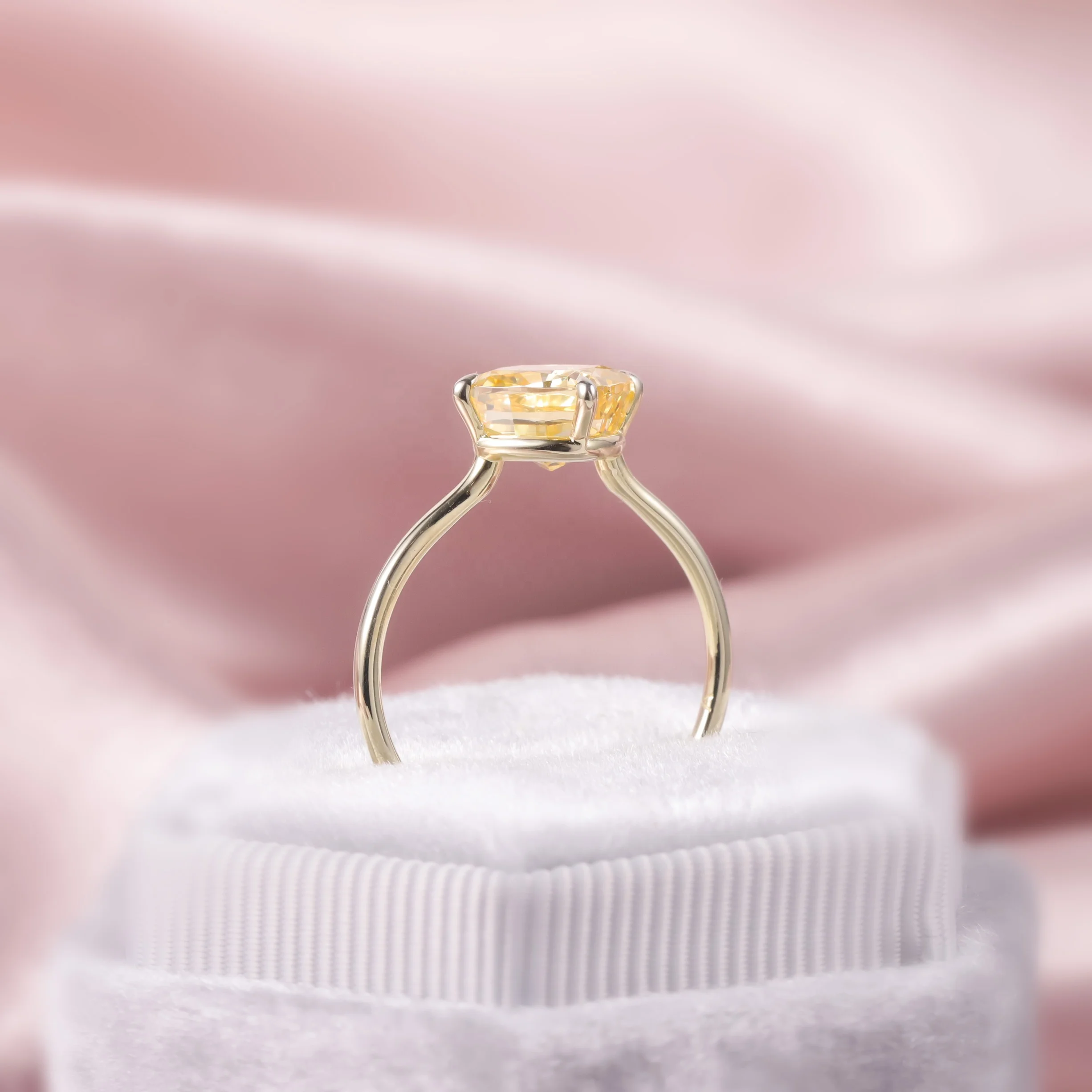 OL1487 Abiding Wholesale 4 Claws Cushion Cut 7X7MM 2 Carat Champagne Moissanite 10K 14K 18K Solid Gold Rings For Women